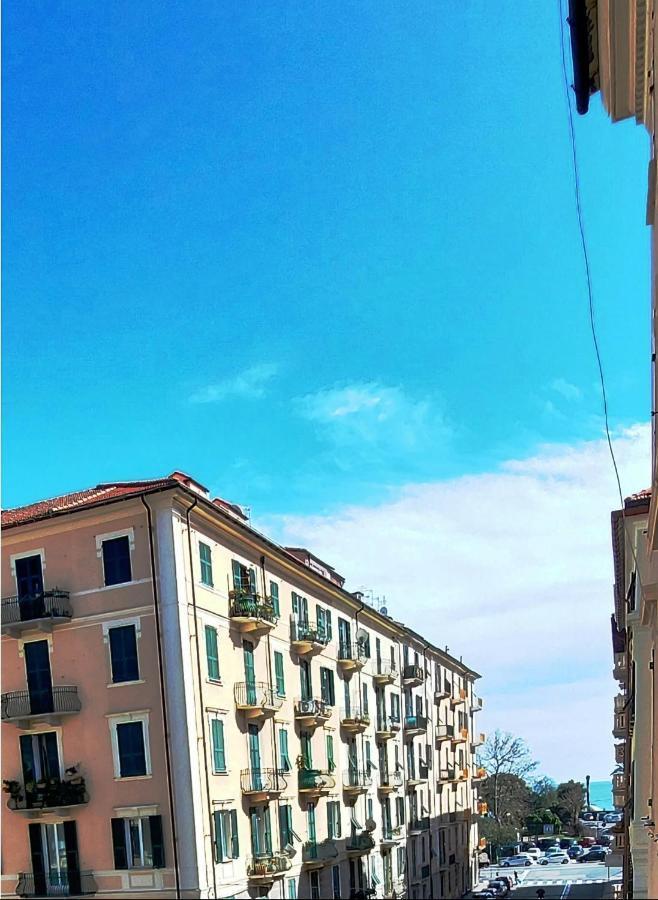 Ca' Mariuccia. Appartamento A Un Passo Dal Mare 사보나 외부 사진